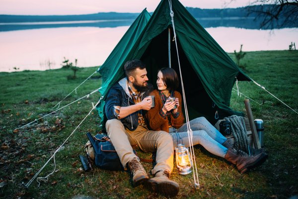 Camping près du lac de Biscarrosse: comment préparer votre matériel pour des vacances réussies?